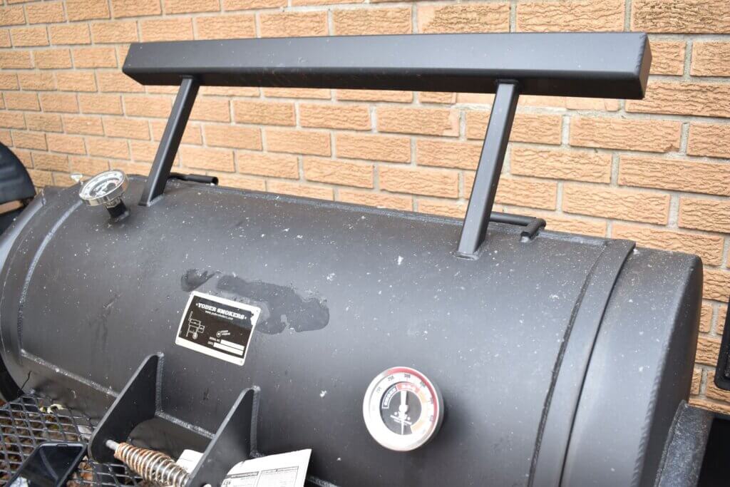 Off-set smoker